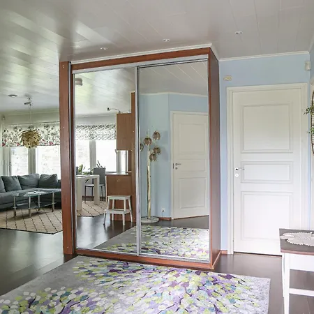 Korpieukko By Booklapland Apartamento